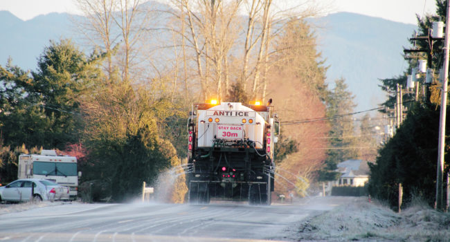 Anti-Icing anti-icing-truck